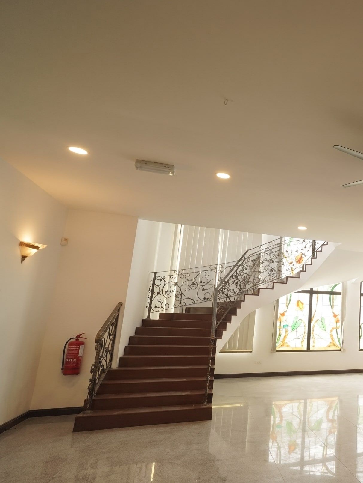 Staircase and lounge corner of the day-care foyer