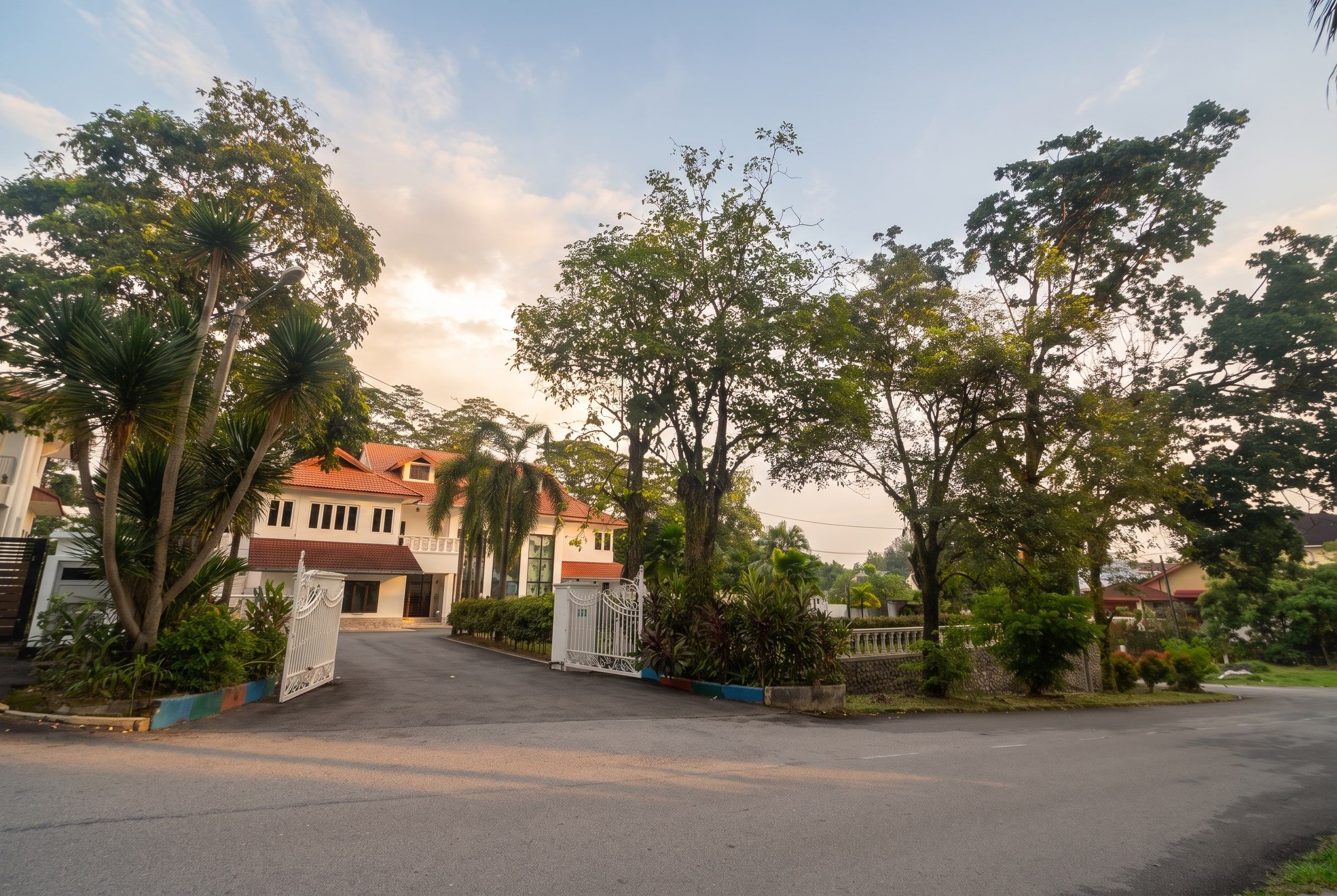The gated approach to the residence within Country Heights